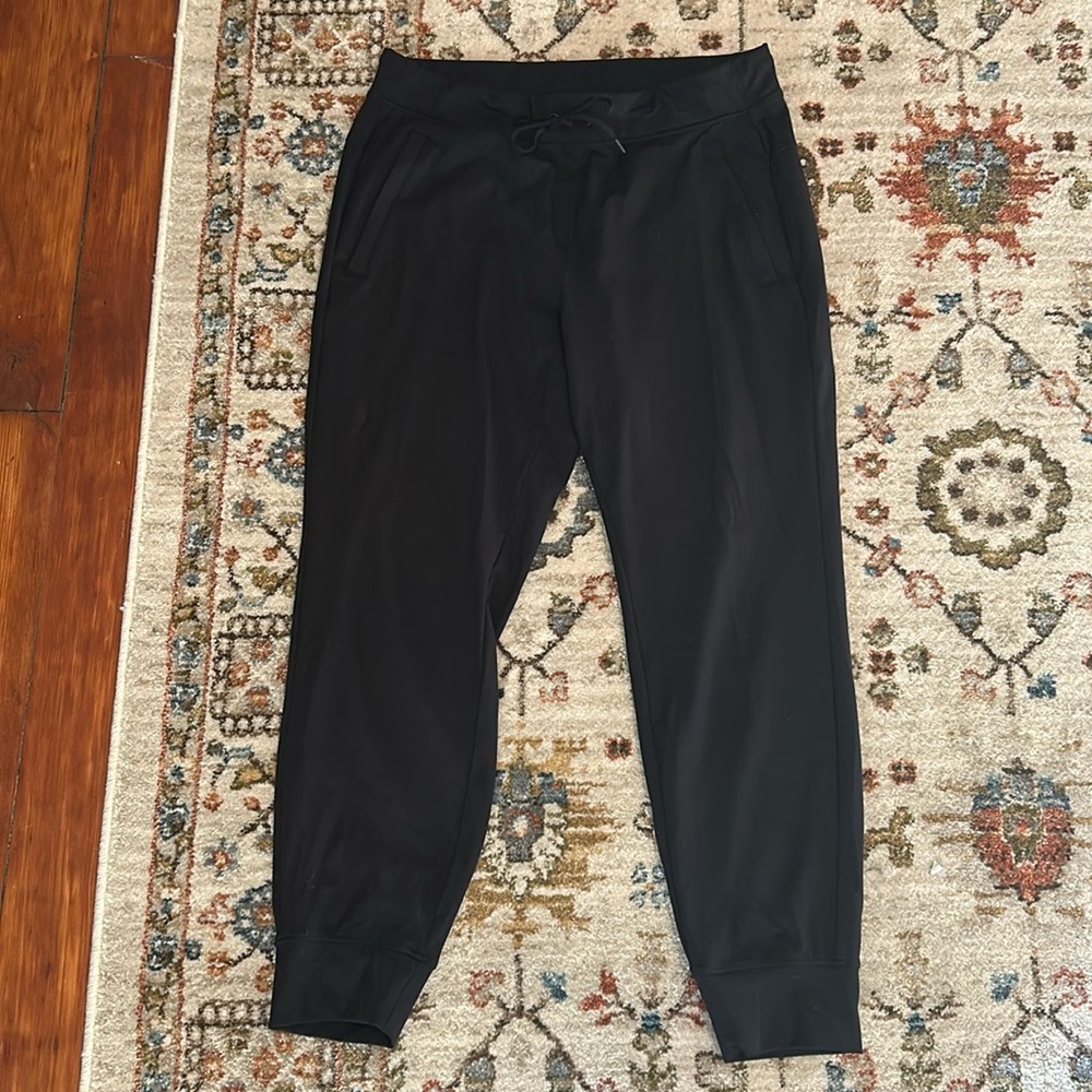 Yoga Lici us lux black pants, size large